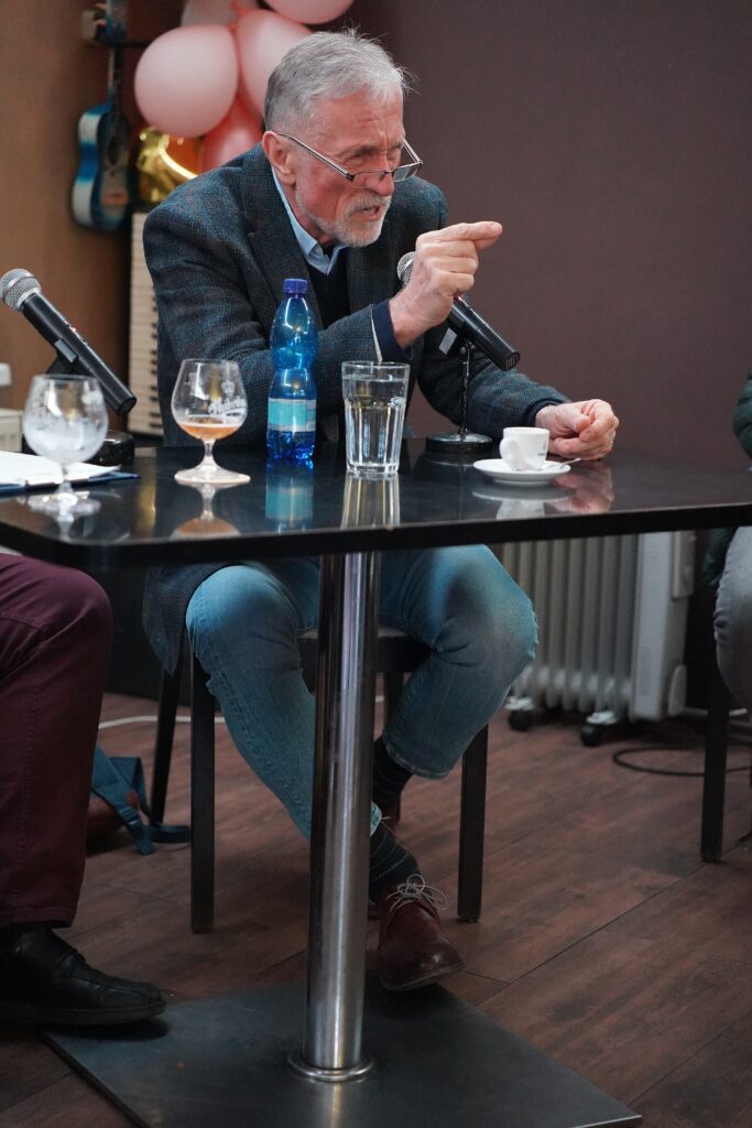 Mirek Topolánek, beseda na téma: Kam kráčíš Česká republiko, Jesenice, autor: Pavel Hrejsemnou