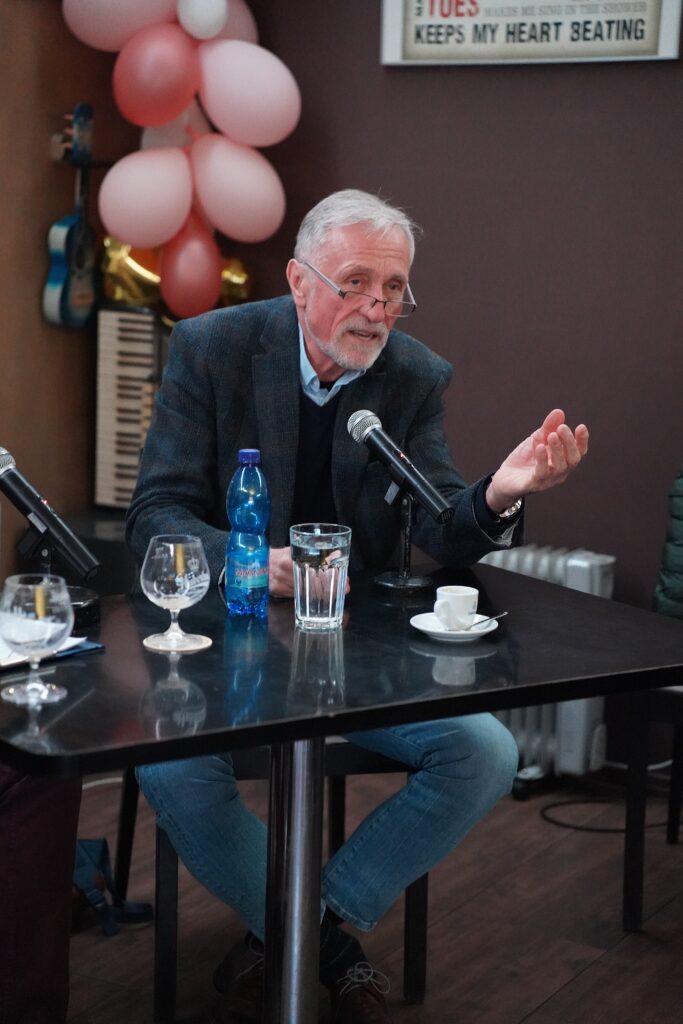 Mirek Topolánek, beseda na téma: Kam kráčíš Česká republiko, Jesenice, autor: Pavel Hrejsemnou